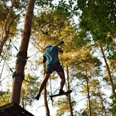 Park linowy Ciechanki - odkryj trasy i atrakcje dla każdego